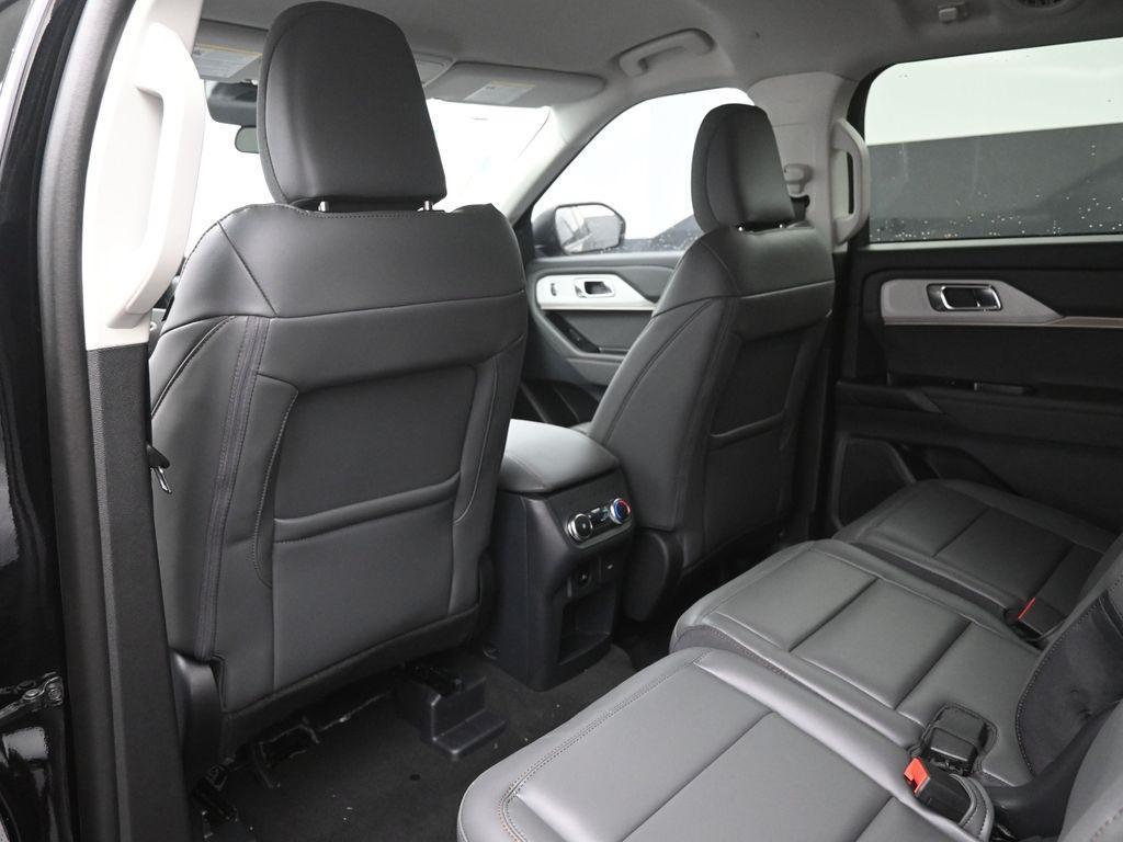 new 2025 Ford Explorer car, priced at $36,067