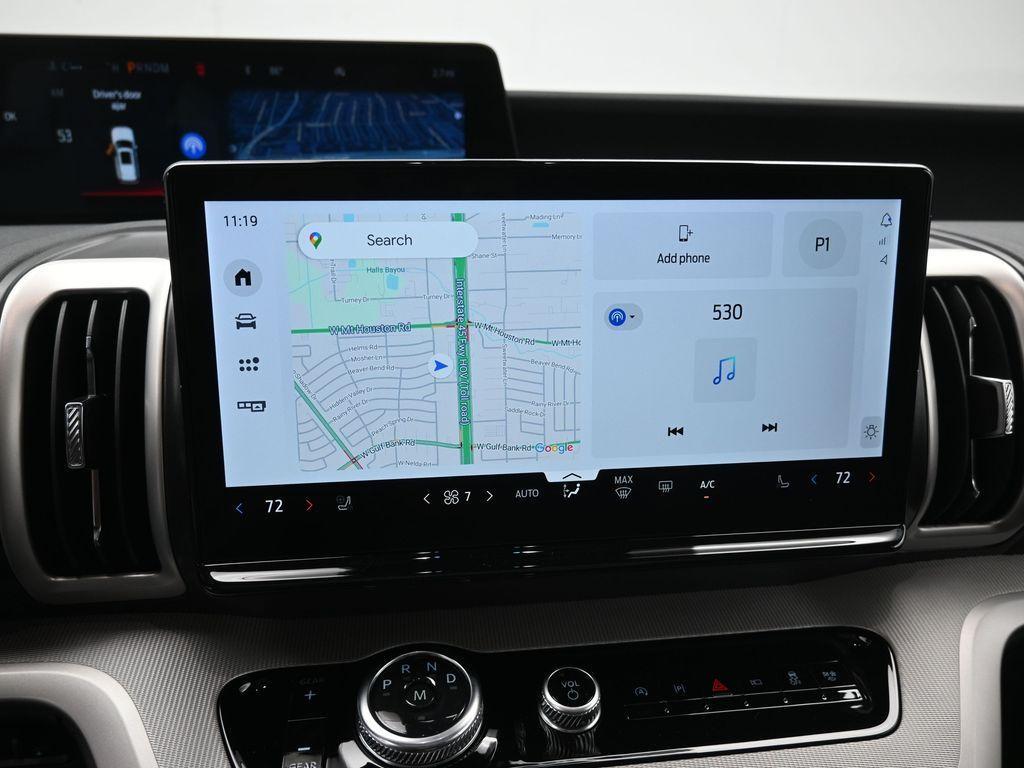 new 2025 Ford Expedition car, priced at $60,895