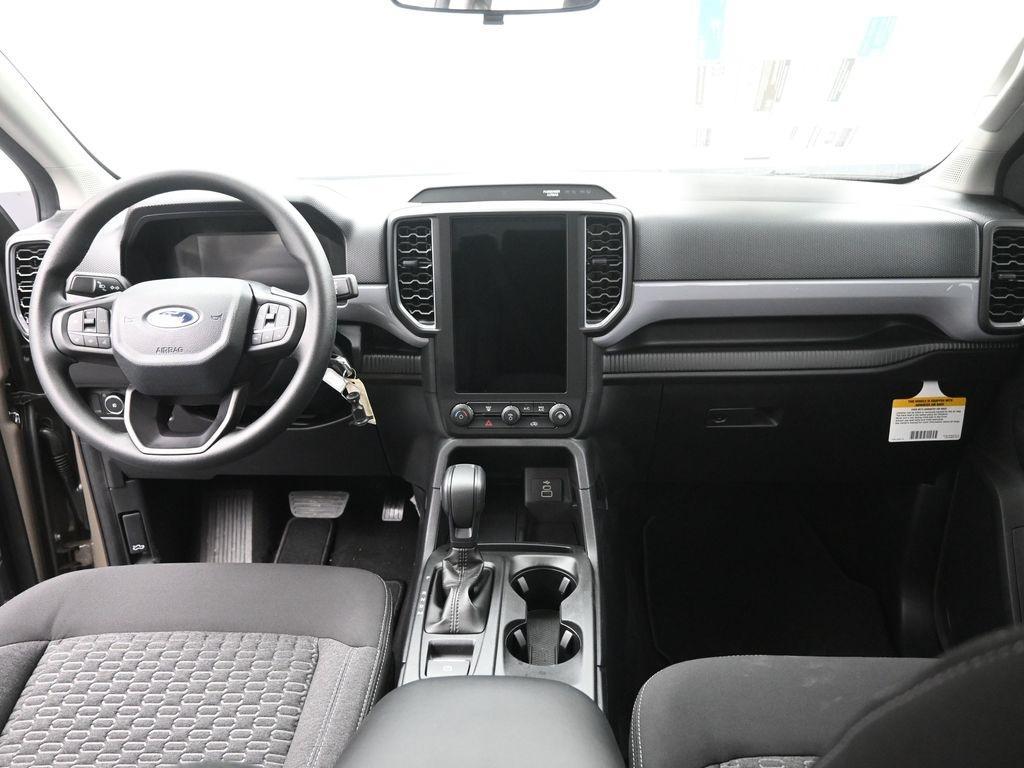 new 2025 Ford Ranger car, priced at $33,372