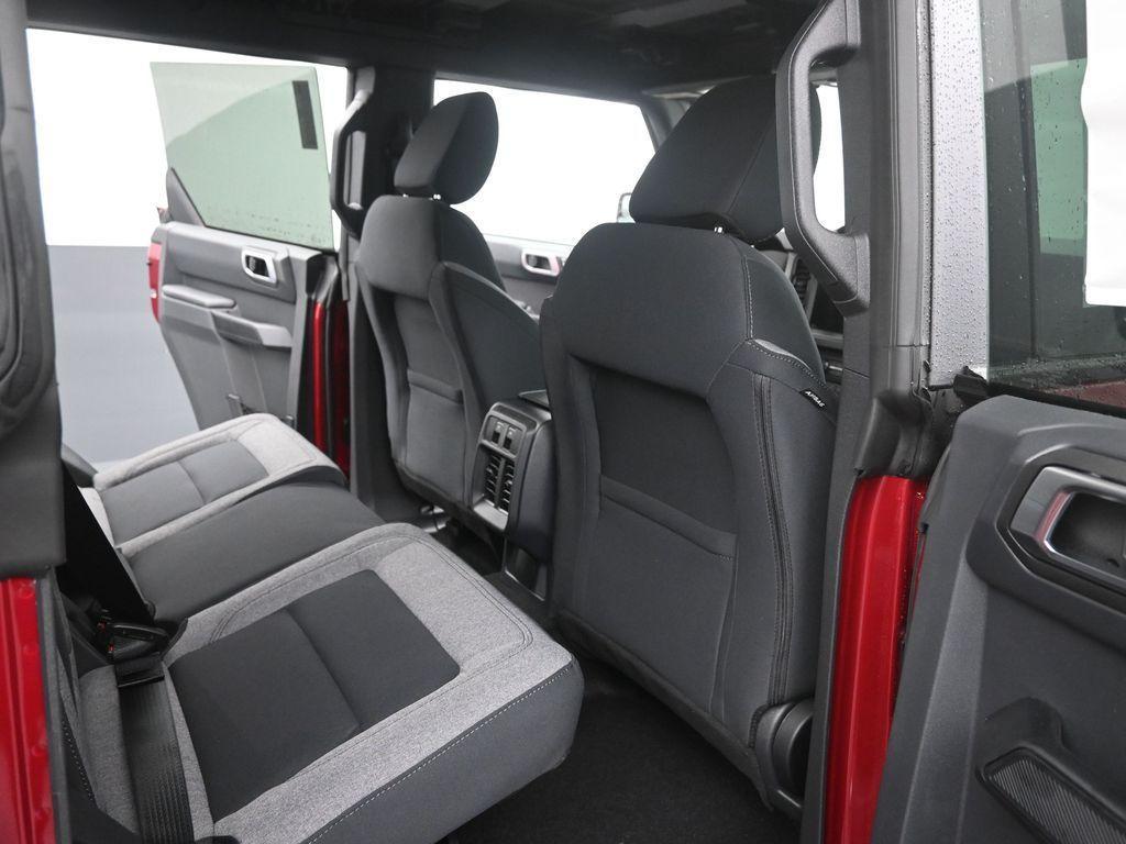 new 2025 Ford Bronco car, priced at $38,777