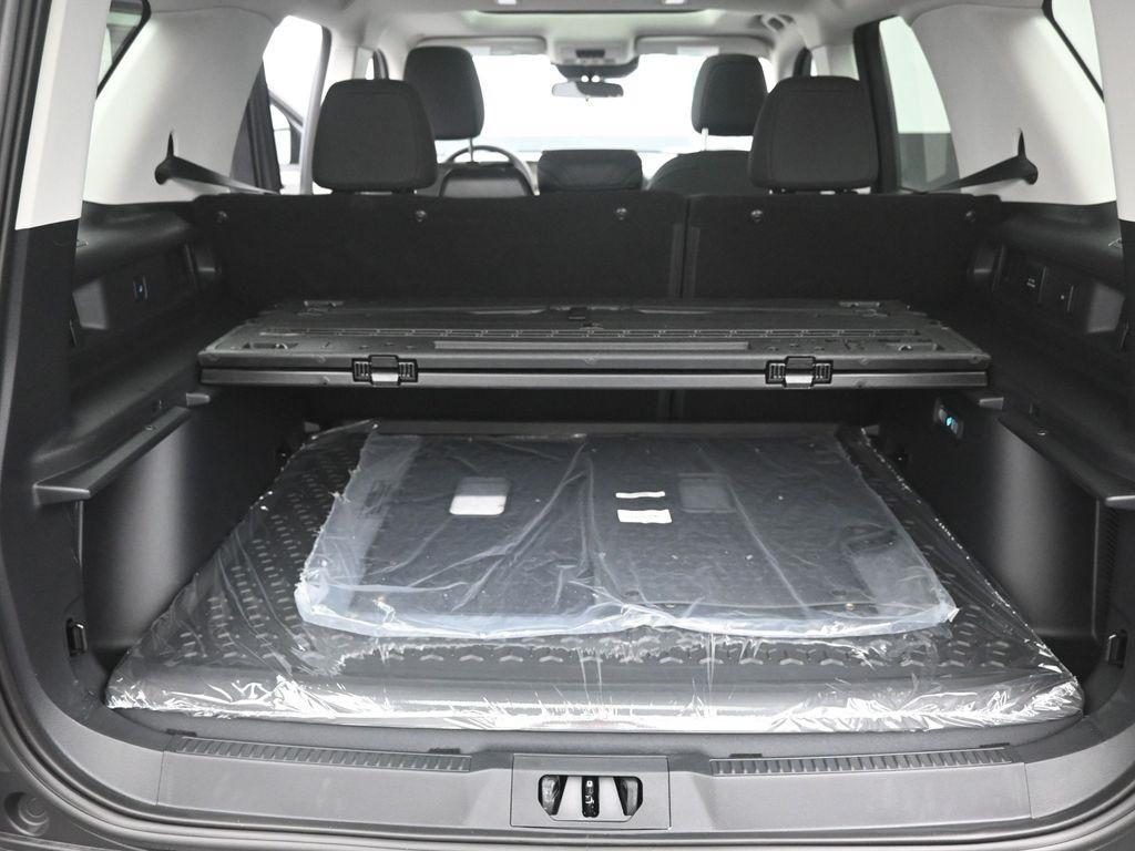 new 2025 Ford Bronco Sport car, priced at $28,054