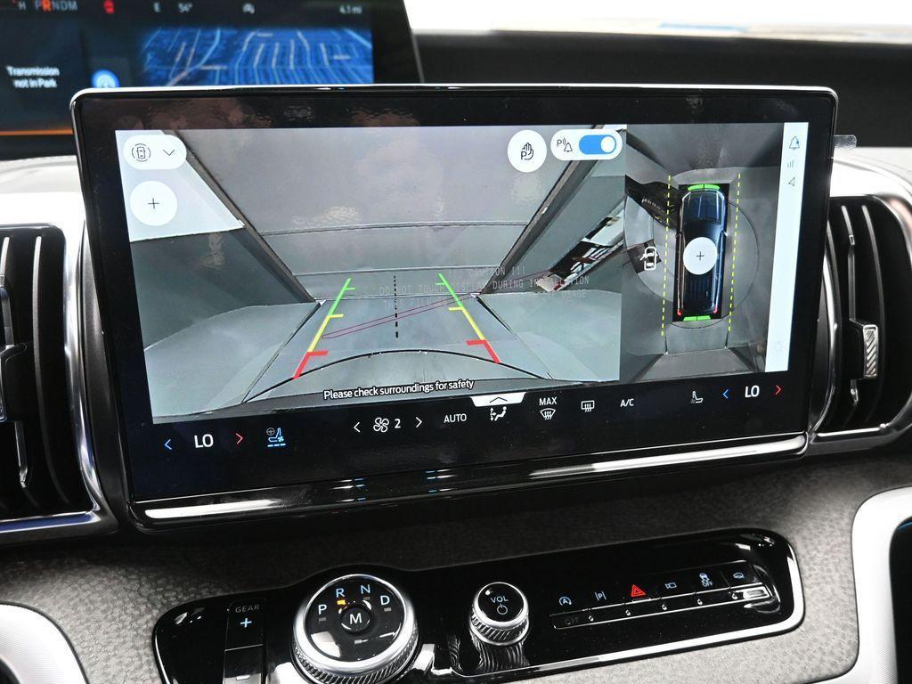 new 2025 Ford Expedition car, priced at $77,685