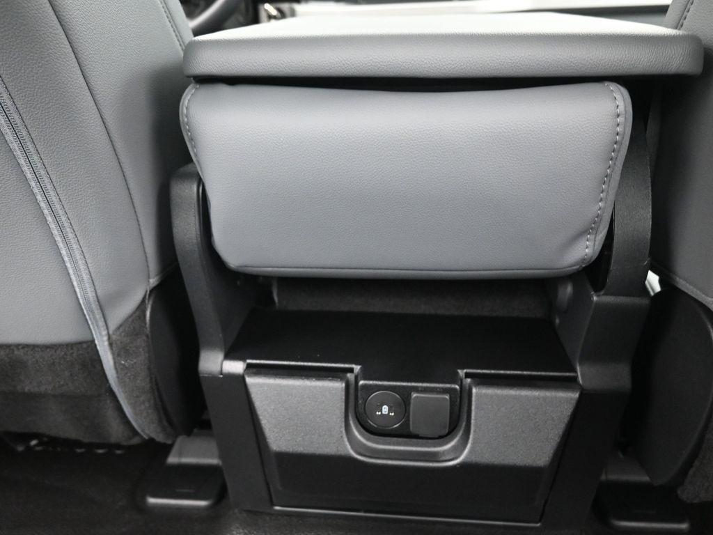 new 2026 Ford F-350 car, priced at $69,415