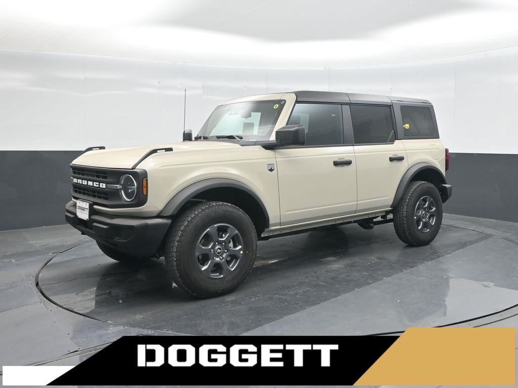 new 2025 Ford Bronco car, priced at $41,632