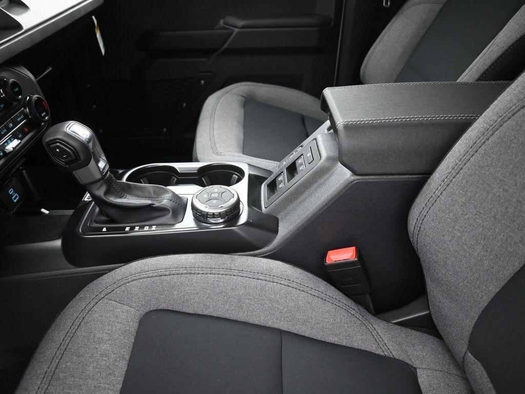 new 2025 Ford Bronco car, priced at $41,632