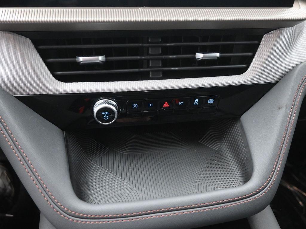 new 2025 Ford Explorer car, priced at $33,221