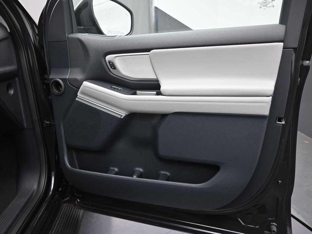 new 2026 Ford Expedition car, priced at $67,275