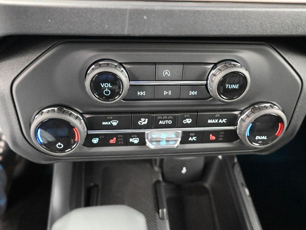 new 2025 Ford Bronco car, priced at $46,022