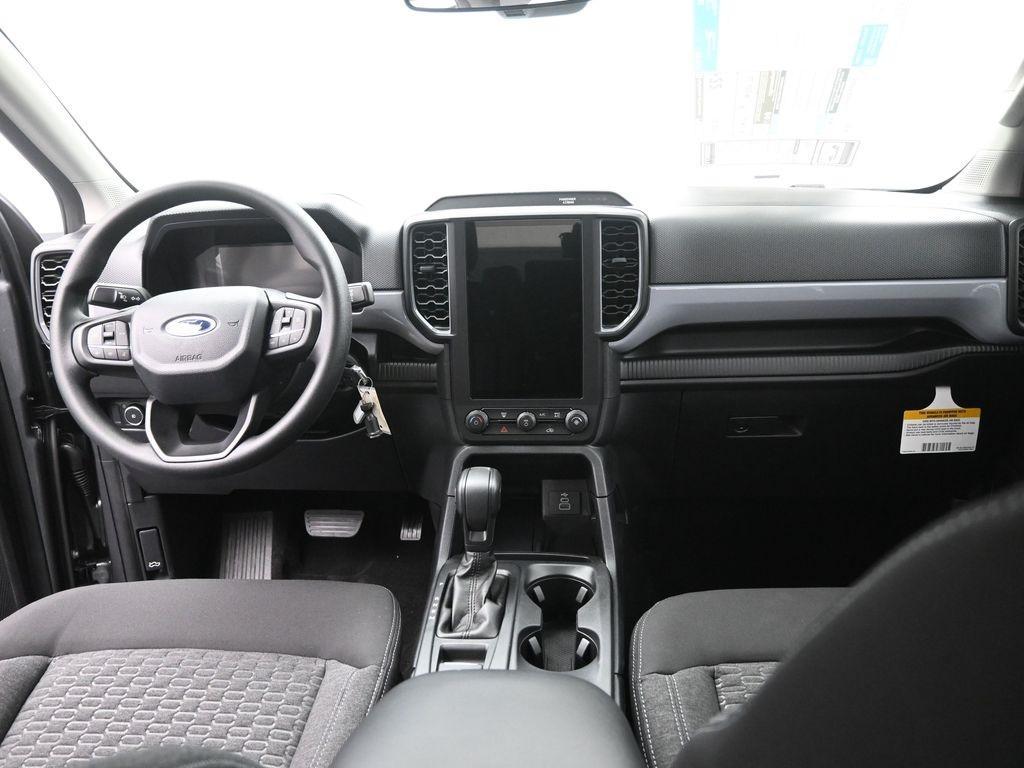 new 2025 Ford Ranger car, priced at $32,553