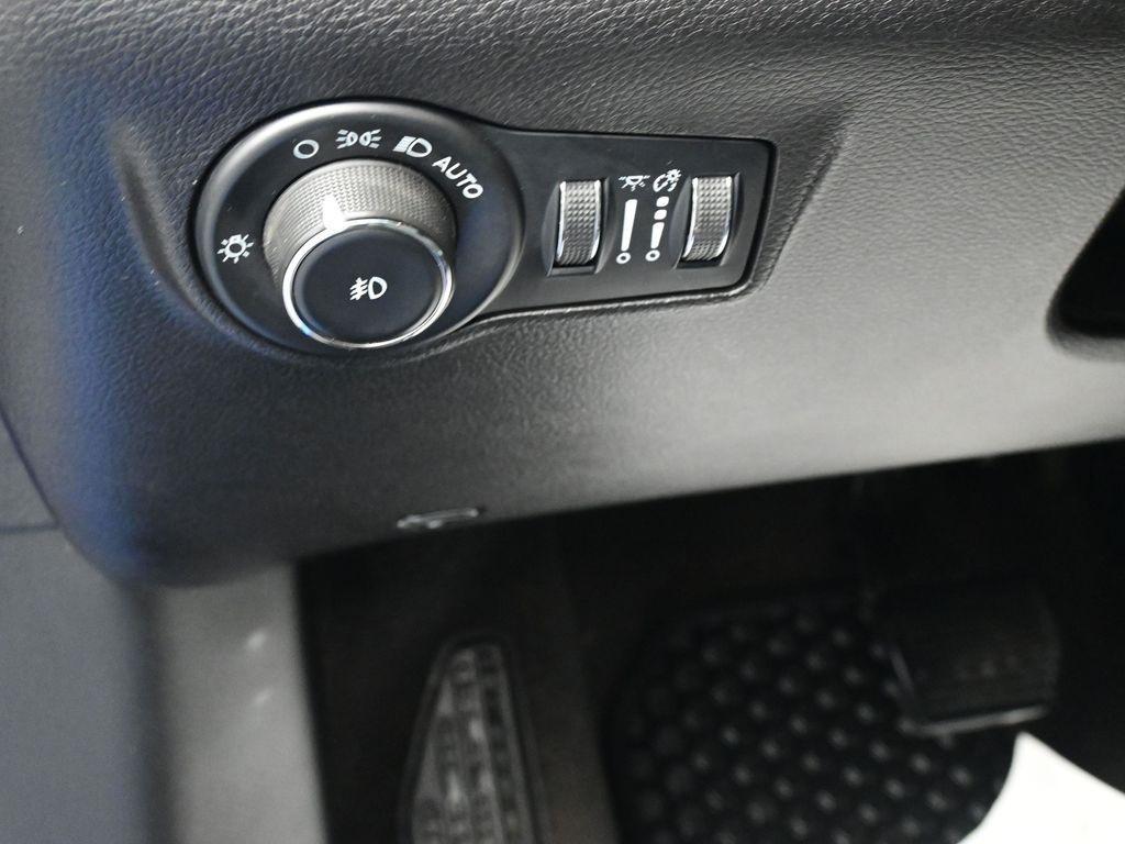 used 2022 Jeep Compass car, priced at $12,495