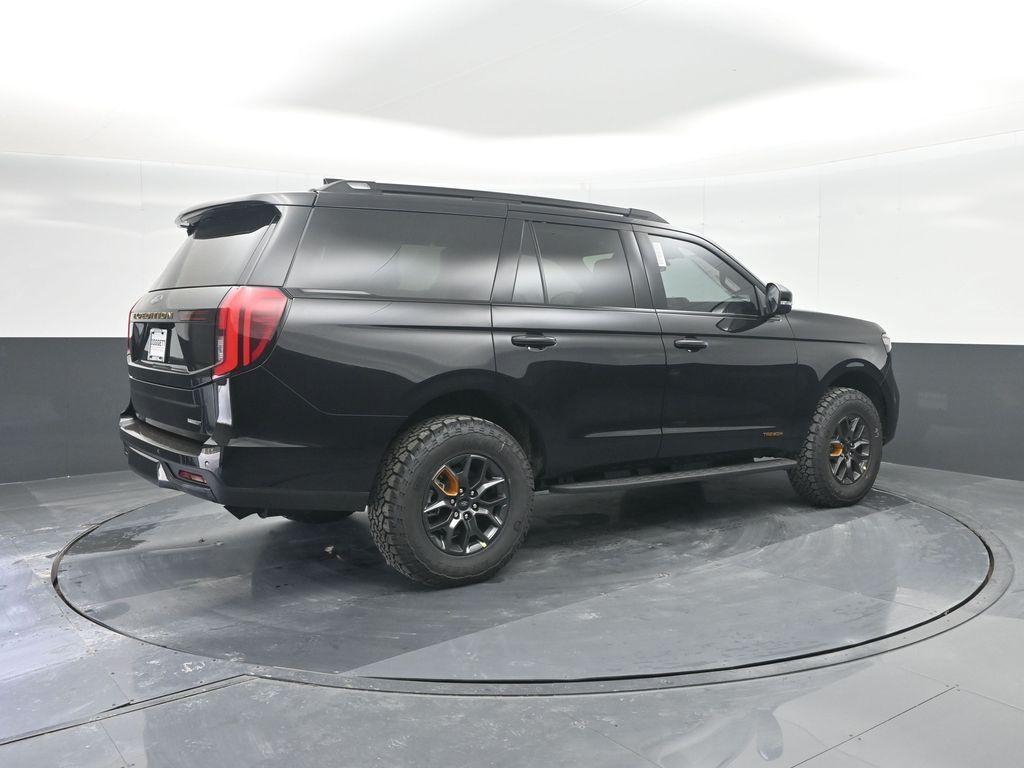 new 2025 Ford Expedition car, priced at $77,685