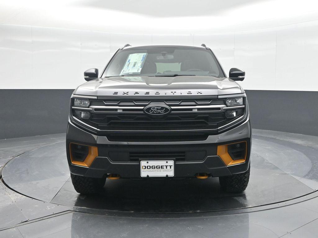 new 2025 Ford Expedition car, priced at $77,685