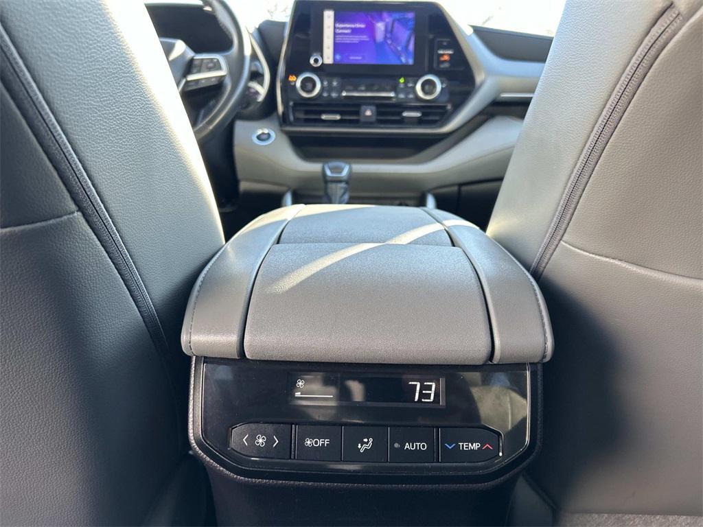 used 2023 Toyota Highlander car, priced at $36,595