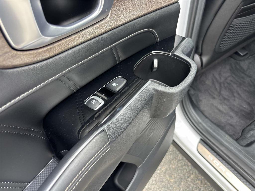 used 2022 Kia Sorento car, priced at $31,994