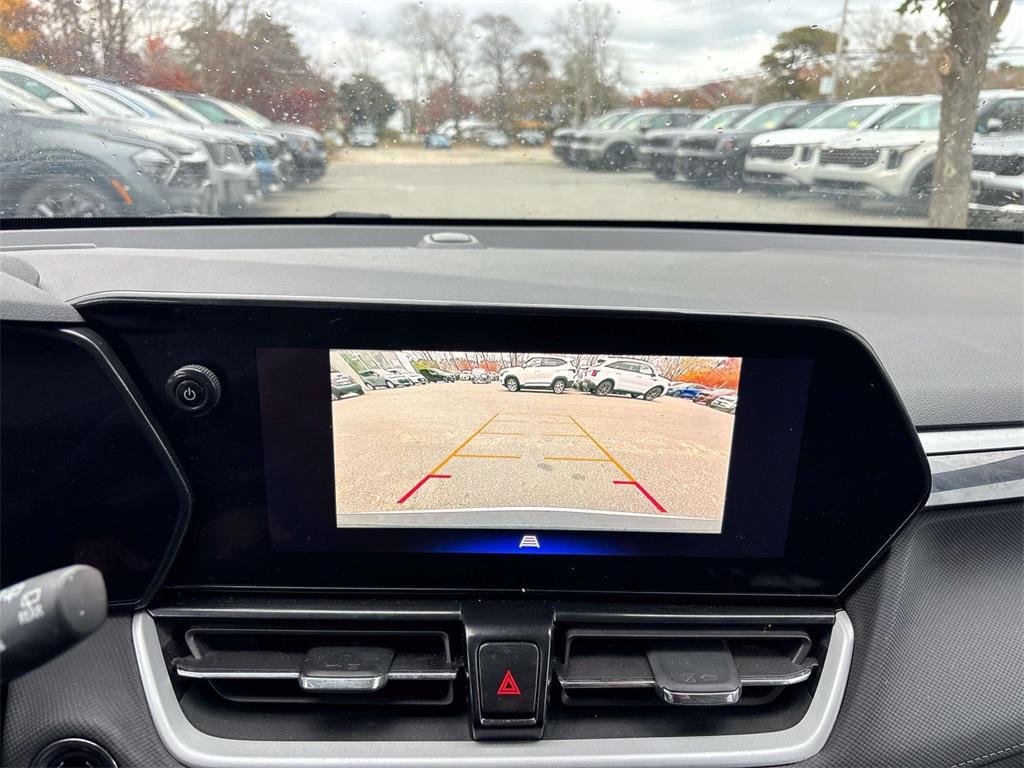 used 2024 Chevrolet TrailBlazer car, priced at $22,995