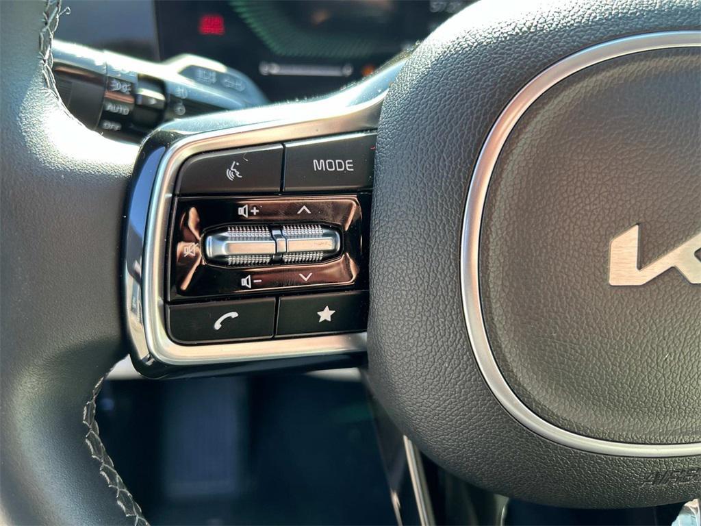 used 2024 Kia Sorento car, priced at $38,995