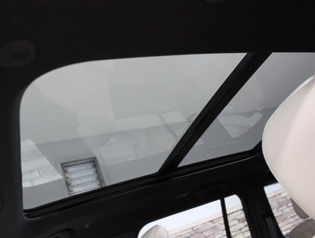 used 2023 Jeep Grand Cherokee car, priced at $36,900