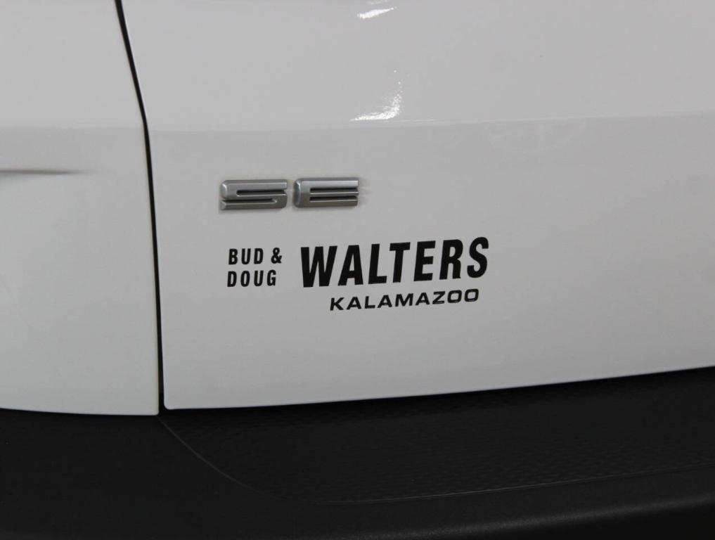 used 2022 Ford Escape car, priced at $22,900