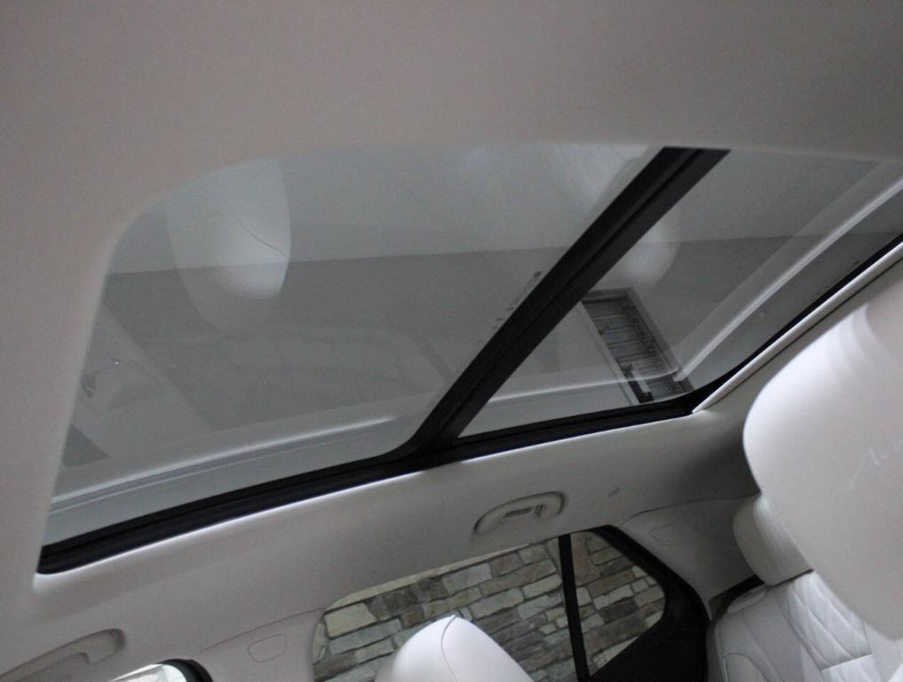 used 2023 Buick Envision car, priced at $37,900