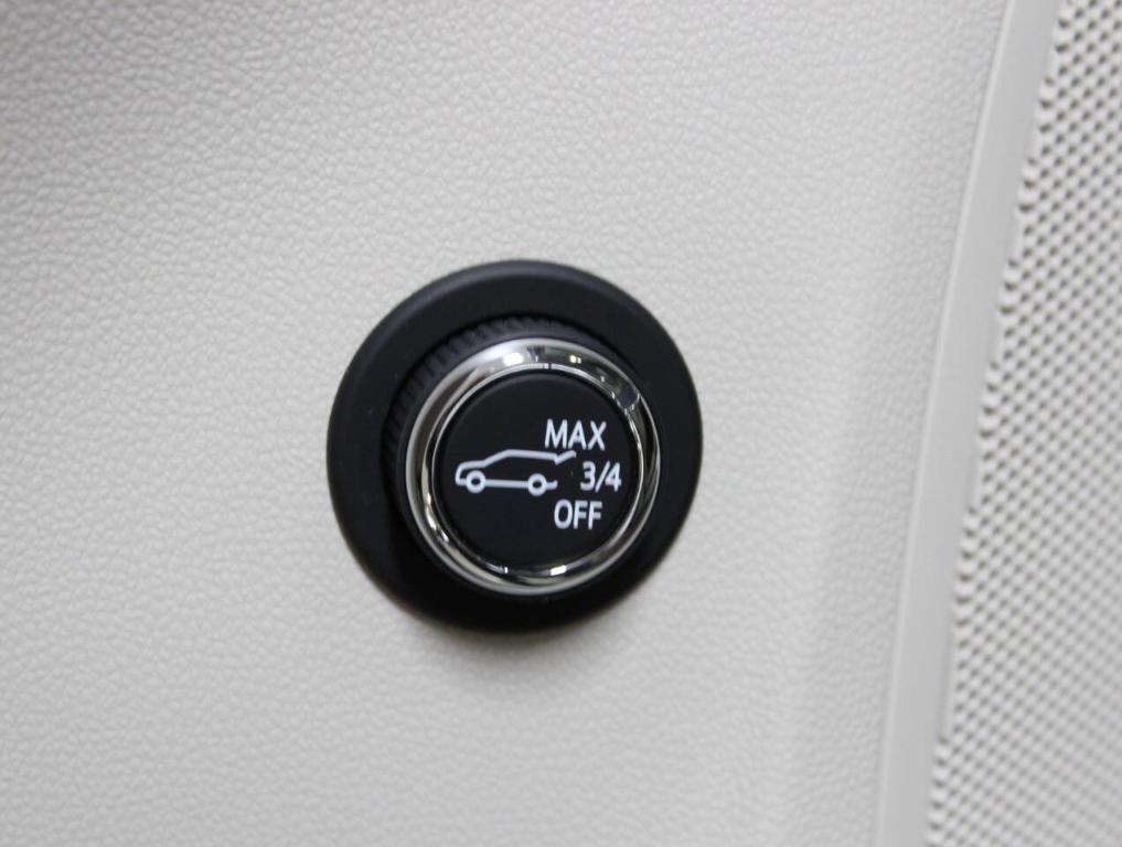 used 2023 Buick Envision car, priced at $37,900