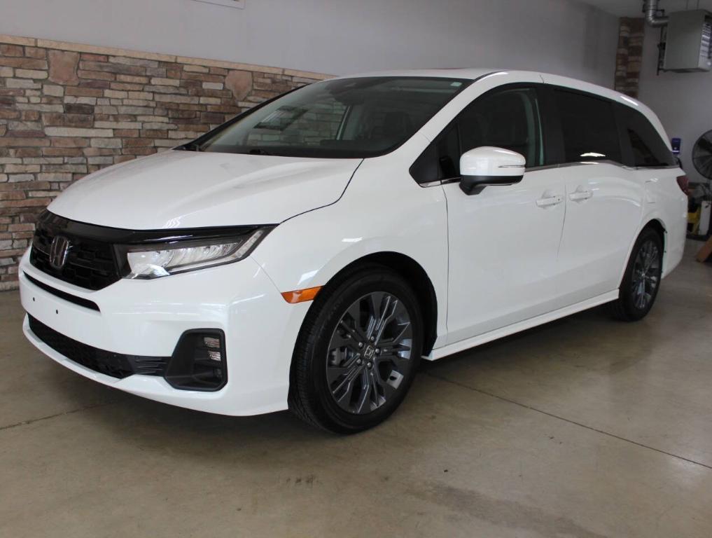 used 2025 Honda Odyssey car, priced at $43,900