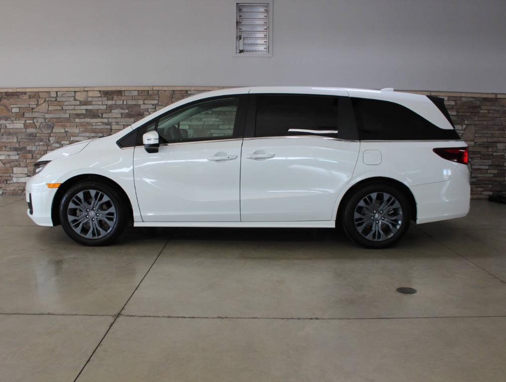 used 2025 Honda Odyssey car, priced at $43,900