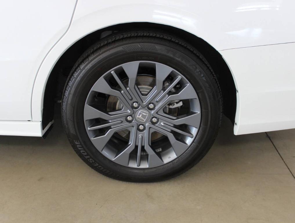 used 2025 Honda Odyssey car, priced at $43,900