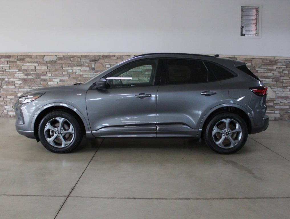 used 2023 Ford Escape car, priced at $26,900