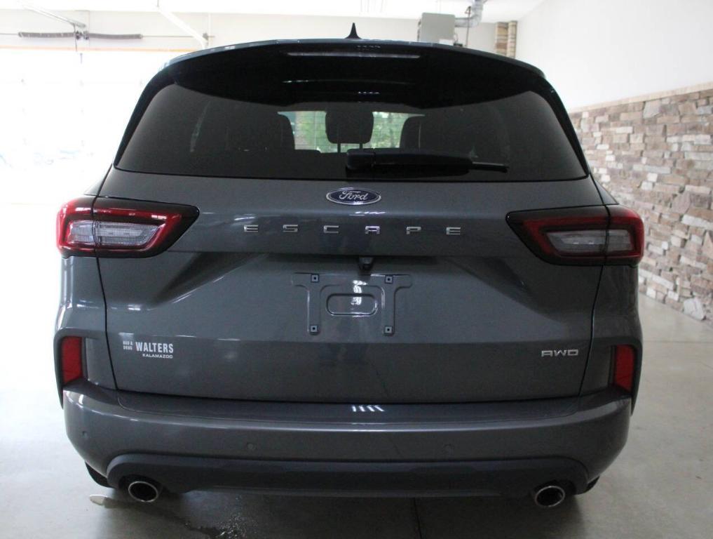 used 2023 Ford Escape car, priced at $26,900