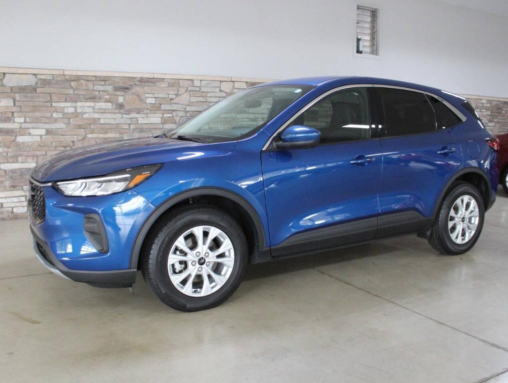 used 2023 Ford Escape car, priced at $27,900