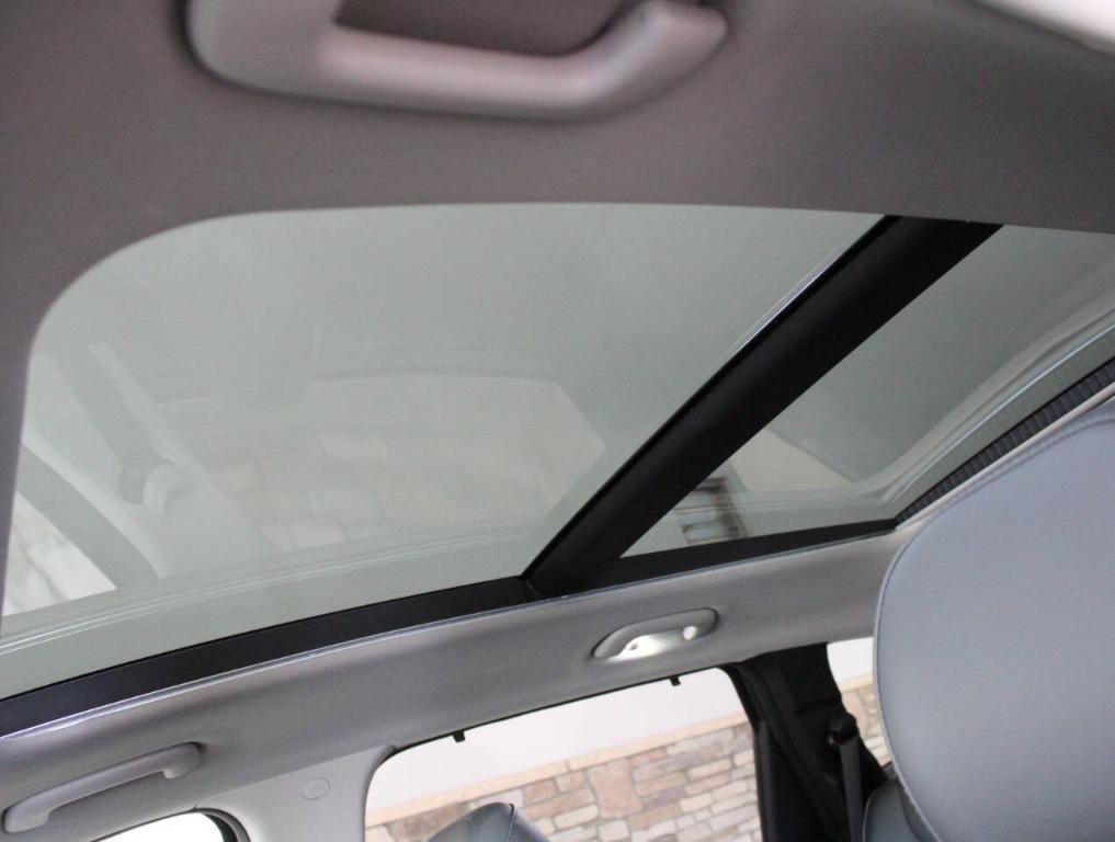 used 2022 Hyundai Santa Fe car, priced at $32,900