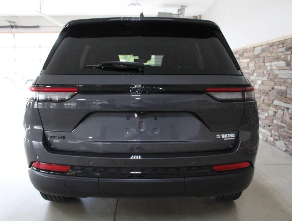 used 2023 Jeep Grand Cherokee car, priced at $33,900