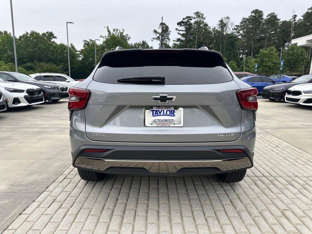 used 2025 Chevrolet Trax car, priced at $25,671