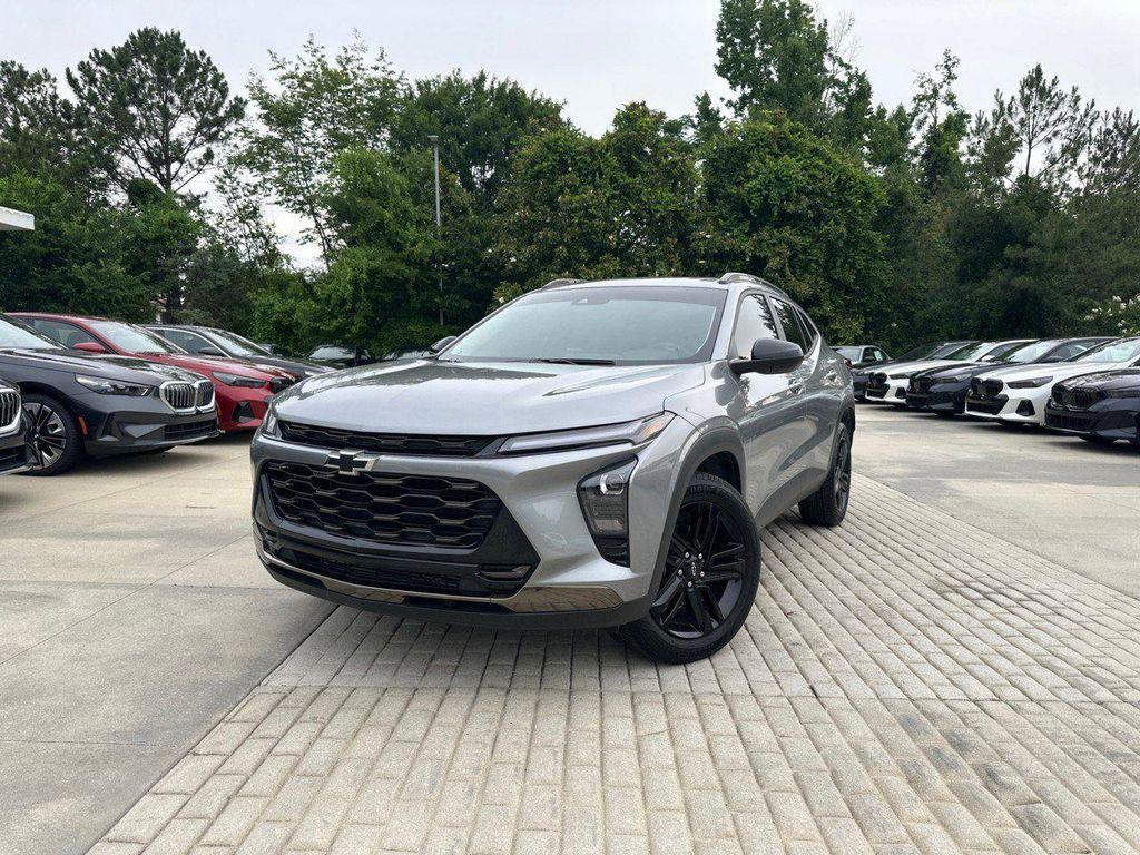 used 2025 Chevrolet Trax car, priced at $25,671