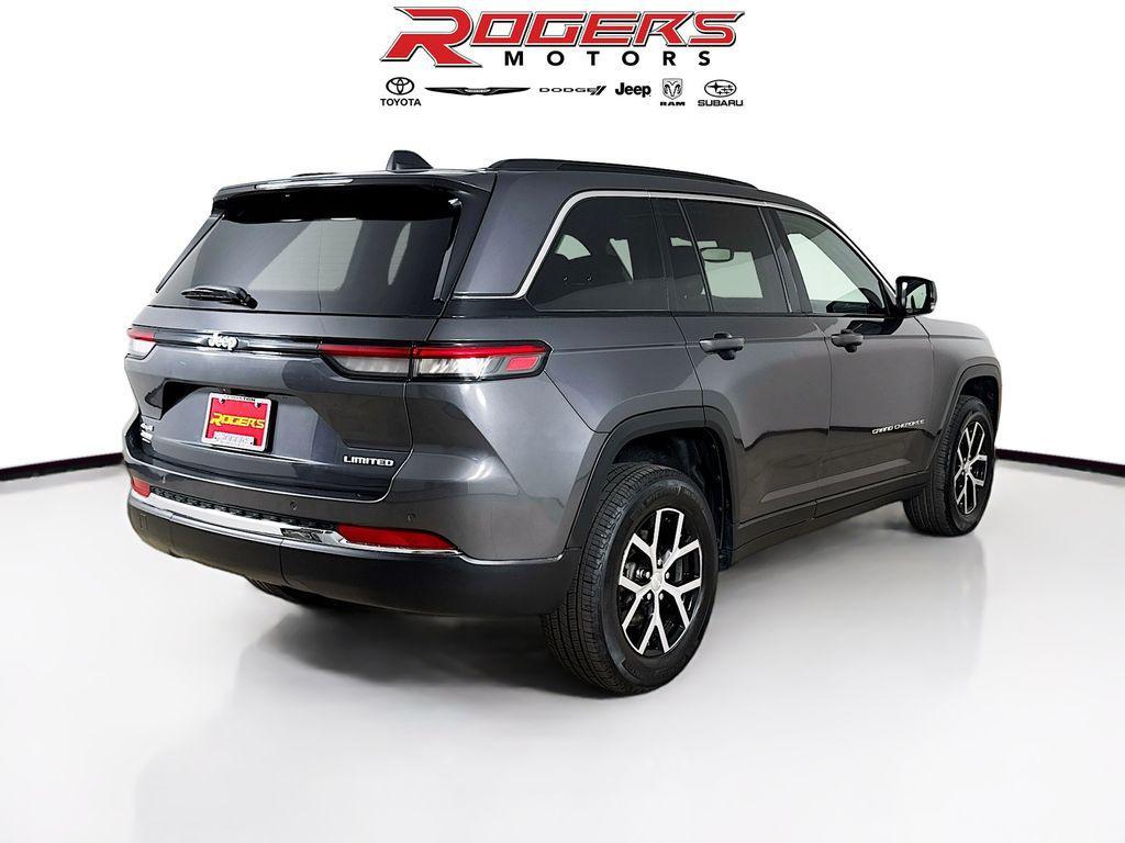 used 2024 Jeep Grand Cherokee car, priced at $32,999