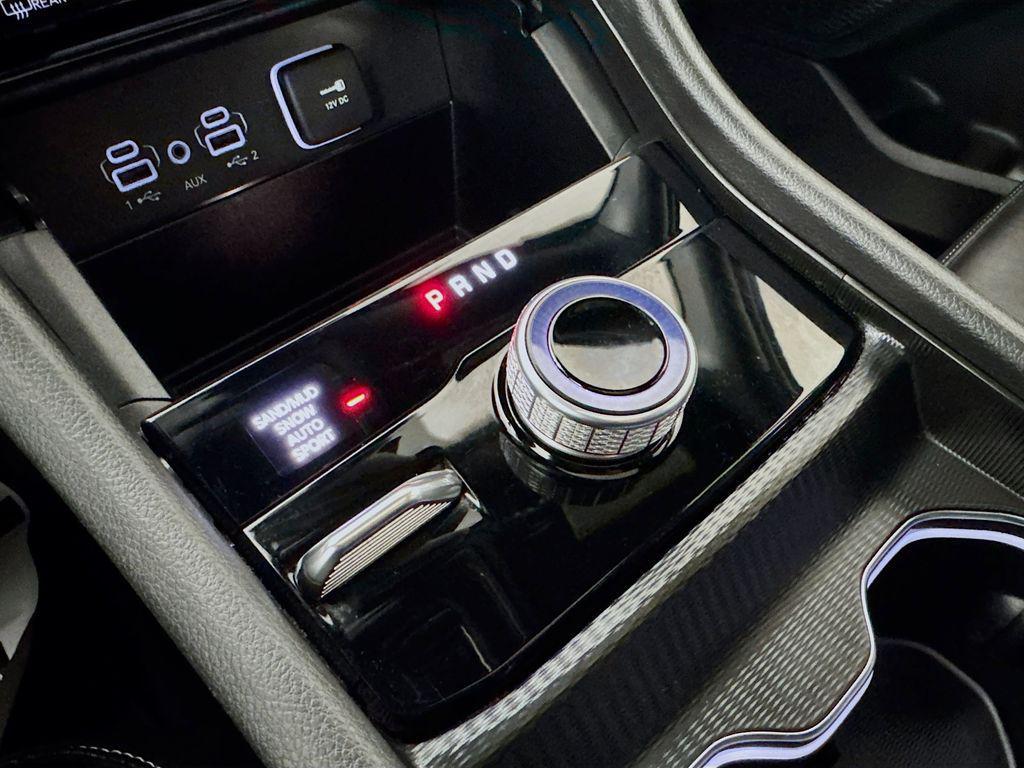 used 2024 Jeep Grand Cherokee car, priced at $32,999