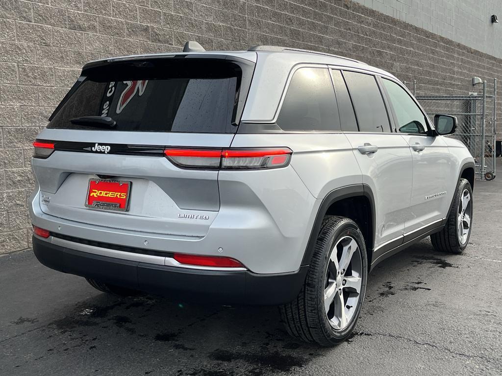 new 2026 Jeep Grand Cherokee car, priced at $52,658