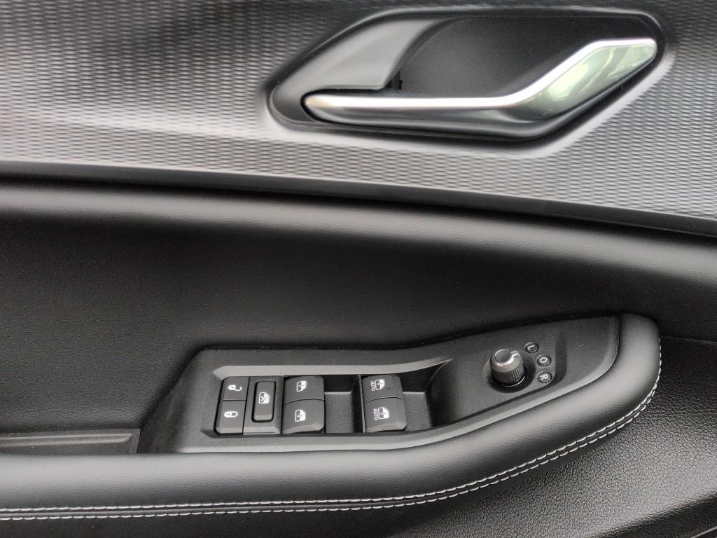 new 2025 Jeep Grand Cherokee car, priced at $47,379