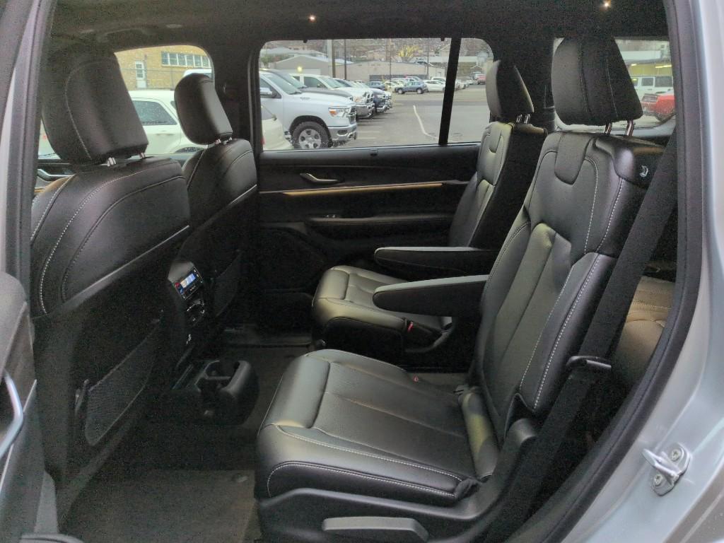 new 2025 Jeep Grand Cherokee L car, priced at $55,999