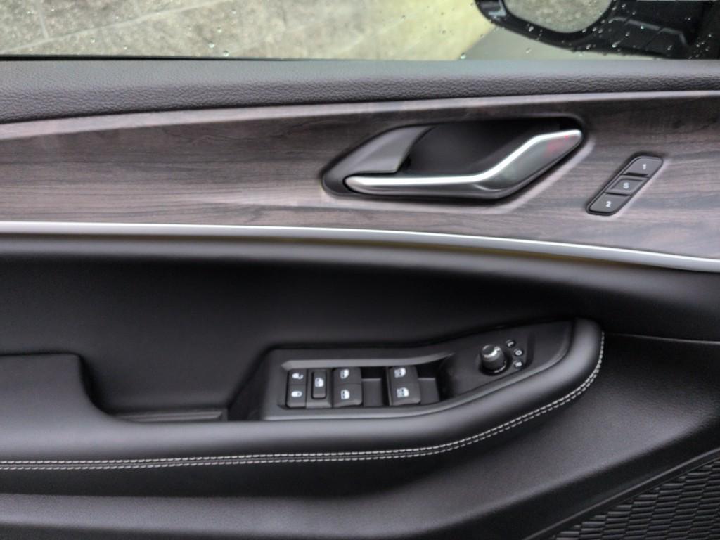 new 2025 Jeep Grand Cherokee L car, priced at $55,999