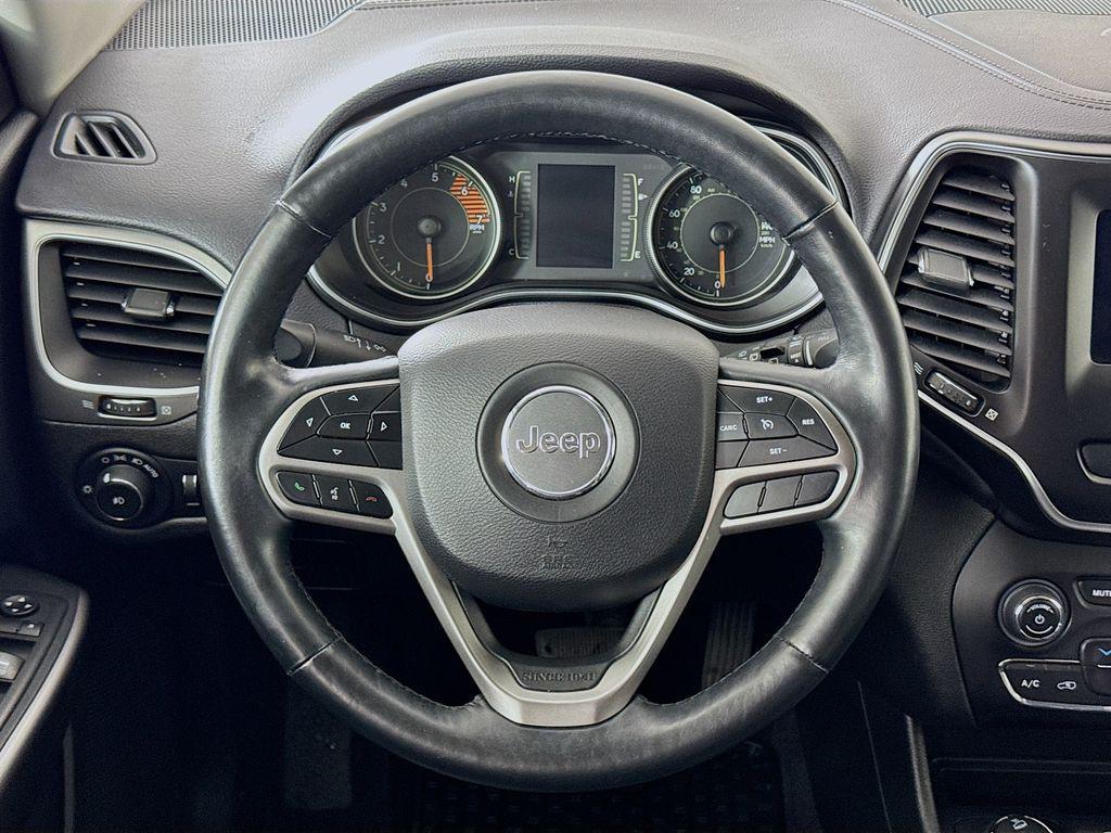 used 2019 Jeep Cherokee car, priced at $15,999