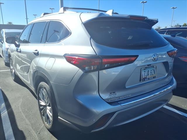 used 2023 Toyota Highlander car, priced at $45,862