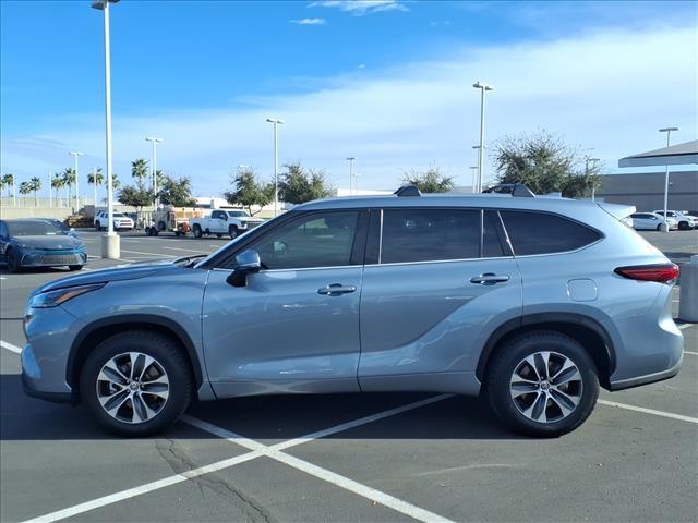 used 2021 Toyota Highlander car, priced at $26,977