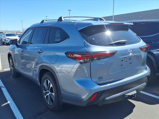 used 2024 Toyota Highlander car, priced at $43,128