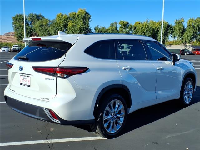 used 2023 Toyota Highlander Hybrid car, priced at $36,845