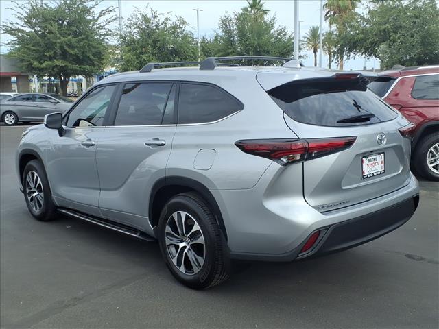used 2025 Toyota Highlander car, priced at $46,451