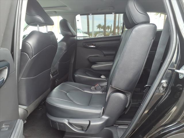 used 2022 Toyota Highlander car, priced at $36,520
