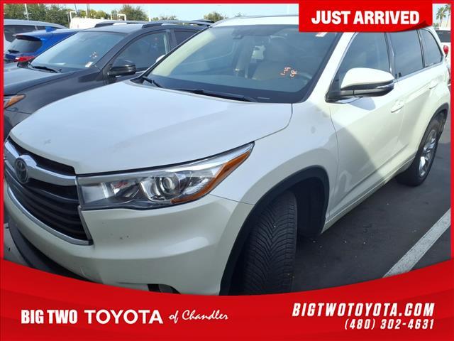 used 2016 Toyota Highlander car, priced at $25,874