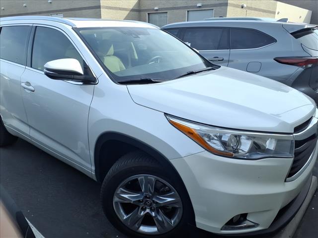 used 2016 Toyota Highlander car, priced at $25,874
