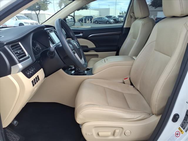 used 2016 Toyota Highlander car, priced at $25,874